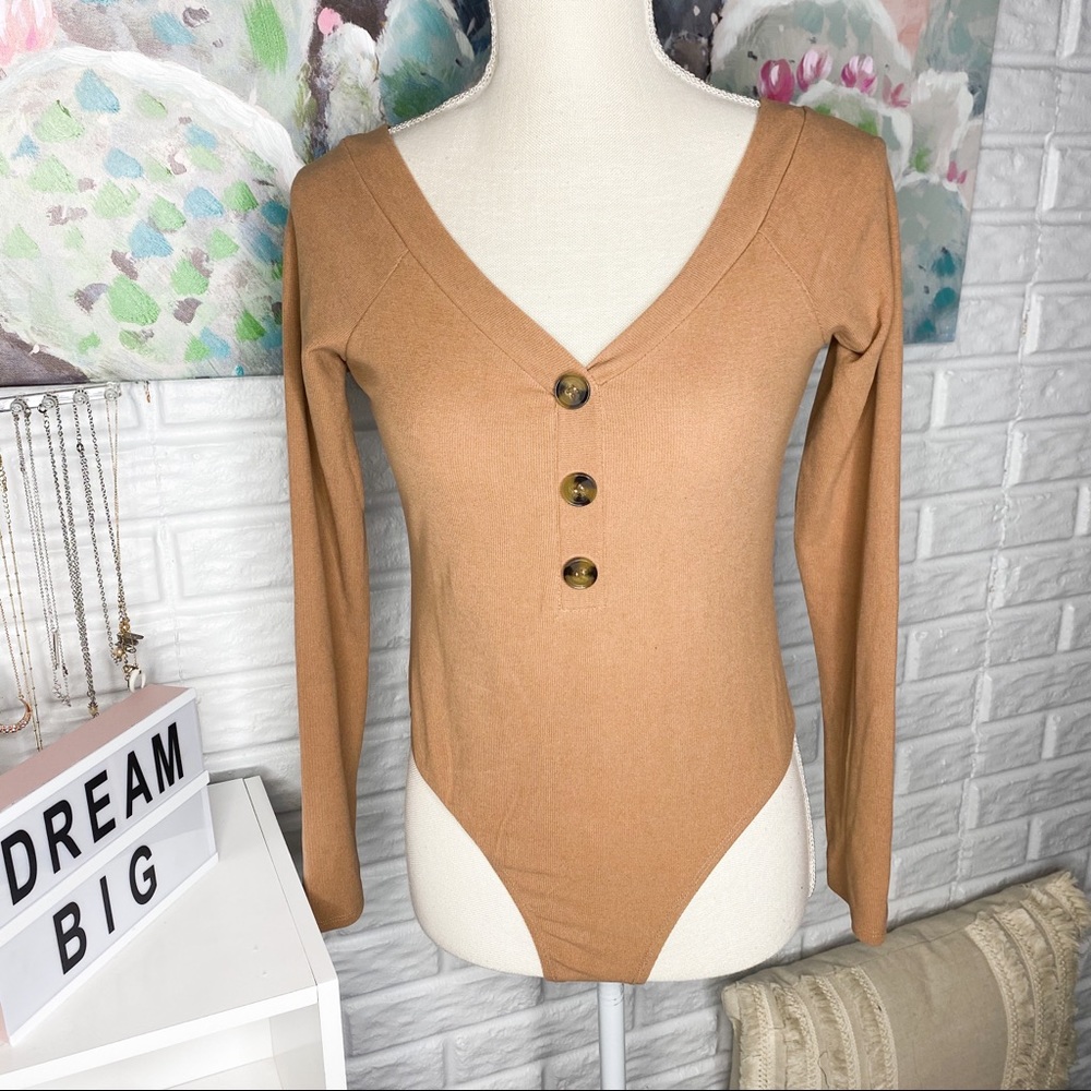 HYFVE Nude Tan Long Sleeve Bodysuit Size Large